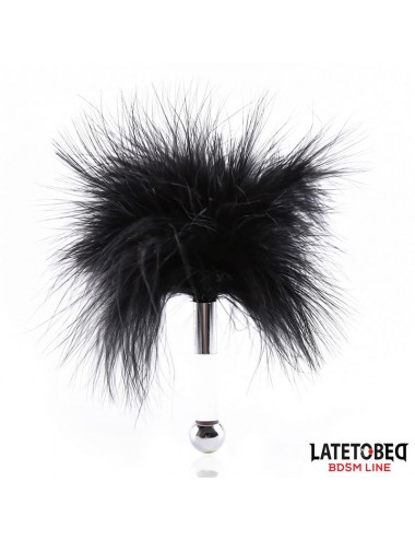 Estimulador de Plumas con Mango de Metal