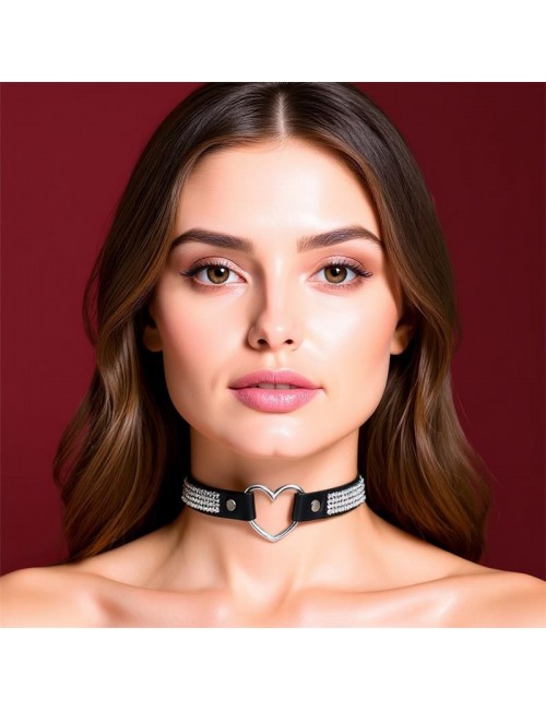 Collar con Corazon y Pedreria Estilo Choker Cuero Vegano Talla unica